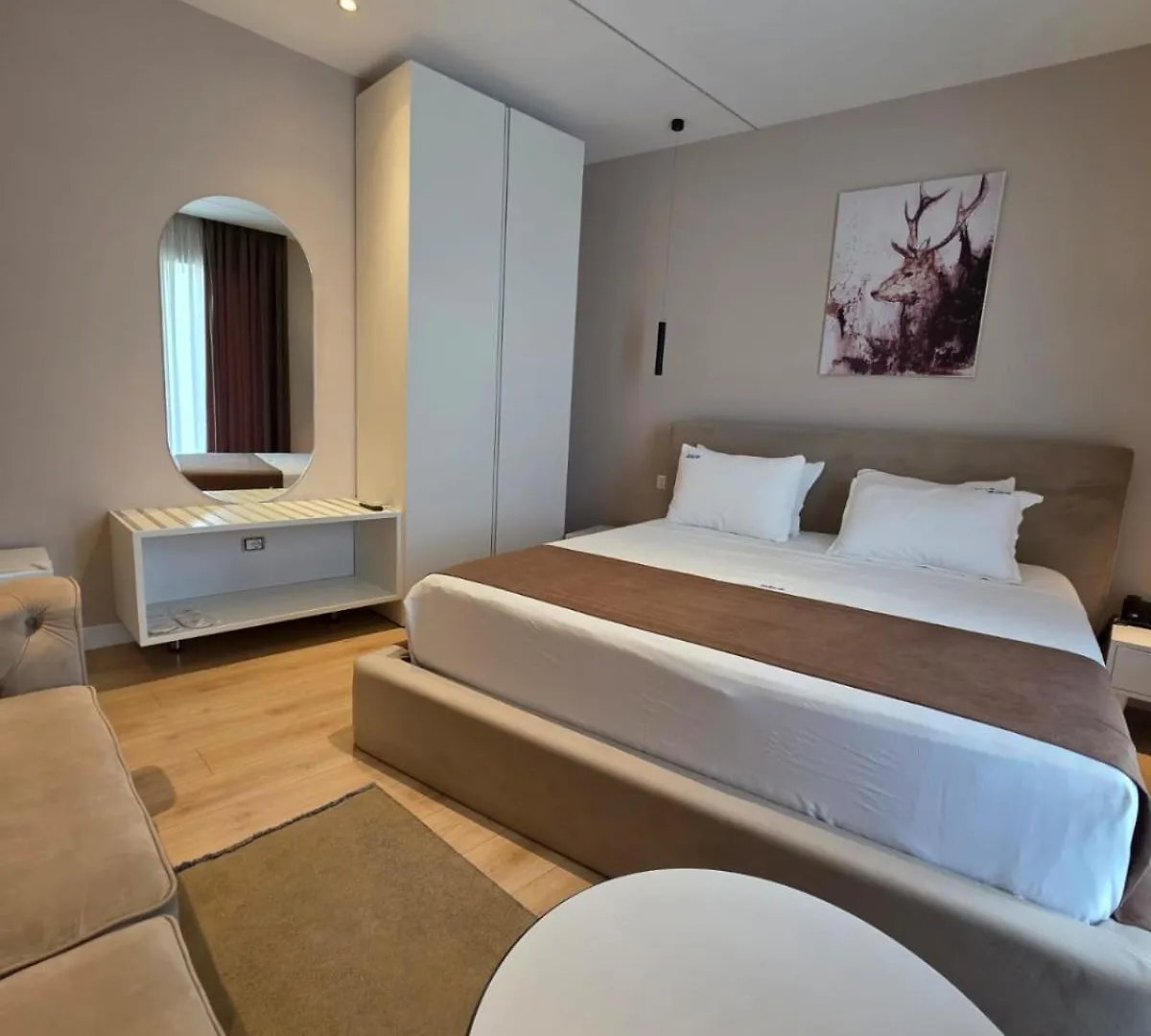 Radhimë Orik Hotel & Spa 4*,  אלבניה